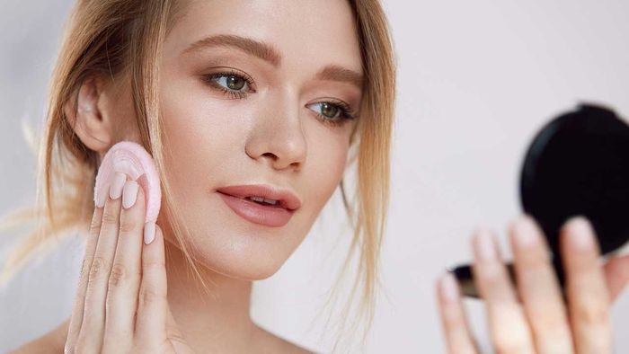Cushion bisa jadi alas bedak untuk wanita pengguna ojek online