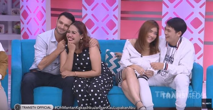Elly Sugigi dan Christian di acara Brownies