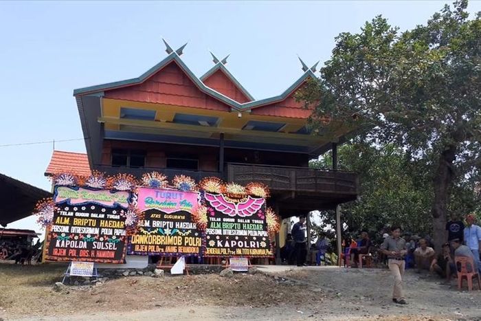 Suasana Rumah Duka, Keluarga Persiapkan Pemakaman