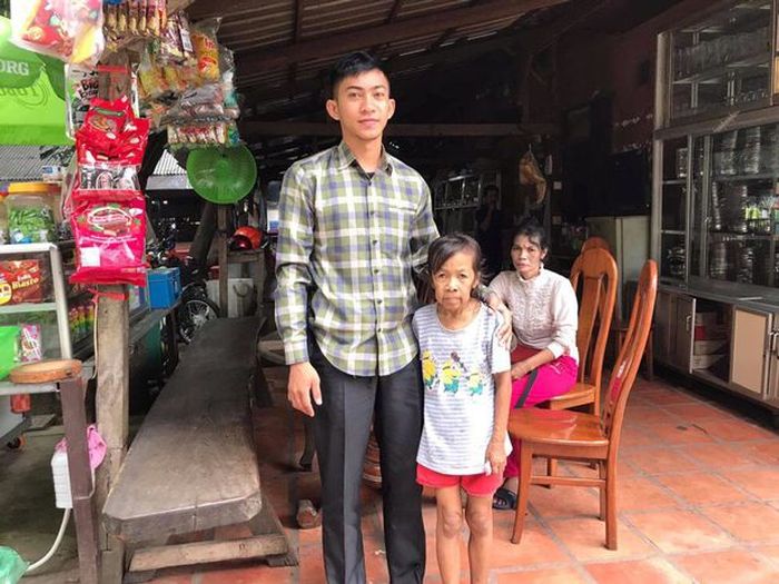 Selama hidup Bo tak pernah menerima perawatan