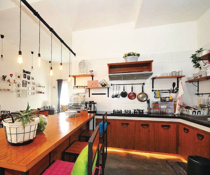 Mau Tetap Bahagia Bak Di Coffe Shop Coba Desain Dapur Ini Walau Tak Keluar Rumah Semua Halaman Idea