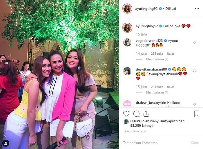 Warganet sebut Ayu Ting Ting salah kostum