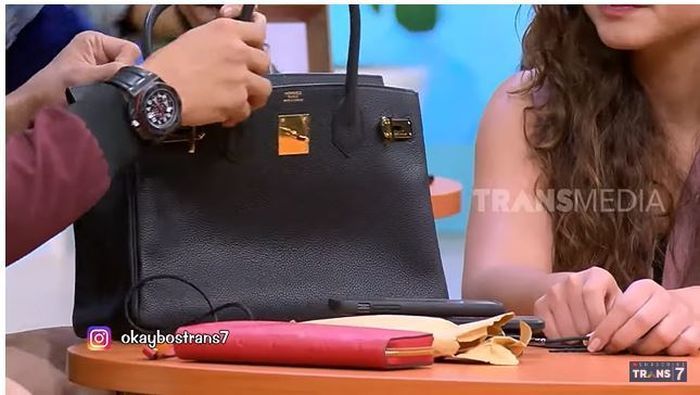 Tas Hermes milik Ussy Sulistiawati