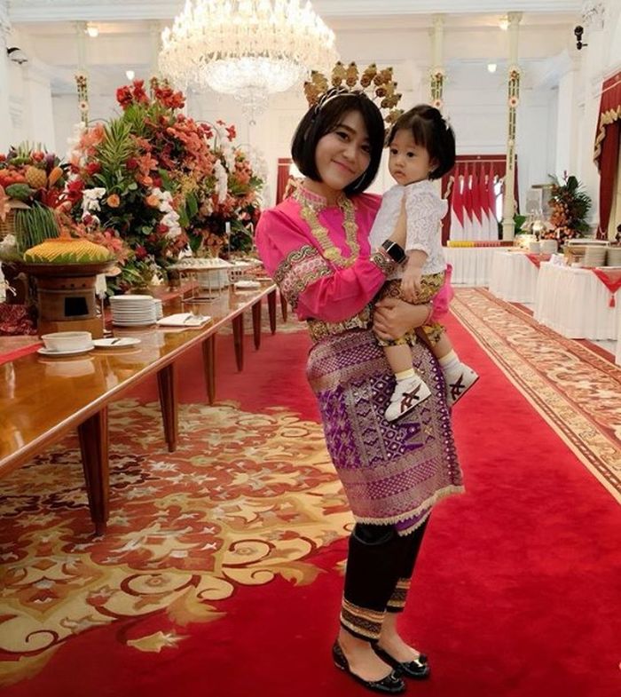 Sandhyca Putrie, ajudan Iriana Jokowi (Instagram/sandhycaputrie)