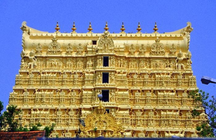 Pemandangan kuil Padmanabhaswamy.