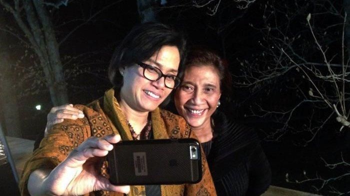 Sri Mulyani dan Susi Pudjiastuti terlihat kompak