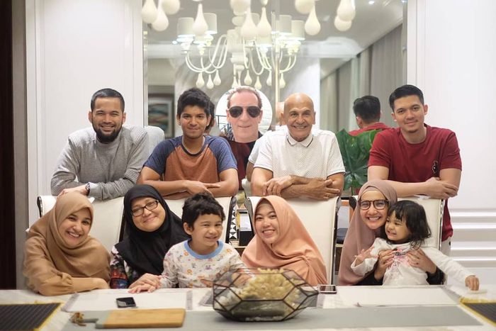 Keluarga <a href='https://manado.tribunnews.com/tag/mark-sungkar' title='Mark Sungkar'>Mark Sungkar</a>