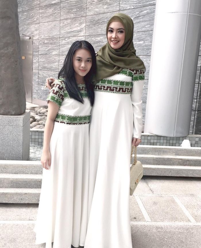 Ingrid Kansil bersama putri