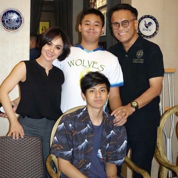 Potret ulang tahun Cavin Siahaan yang jadi ajang reuni Yuni Shara dan sang mantan suami, Henry Siahaan.