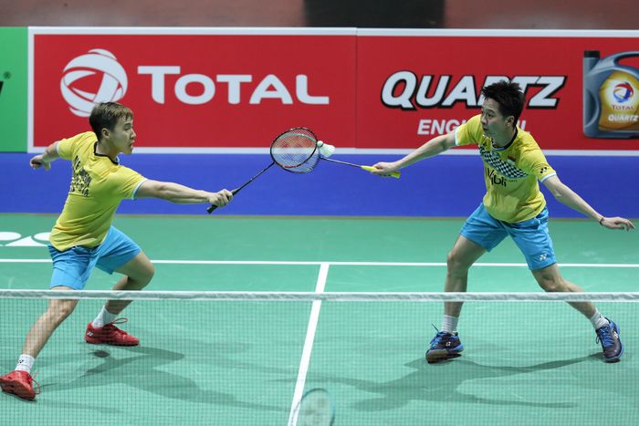 Pasangan ganda putra Indonesia, Marcus Fernaldi Gideon/Kevin Sanjaya Sukamuljo, bertanding pada babak kedua Kejuaraan Dunia 2019 di St. Jakobshalle, Basel, Swiss, Rabu (21/8/2019).