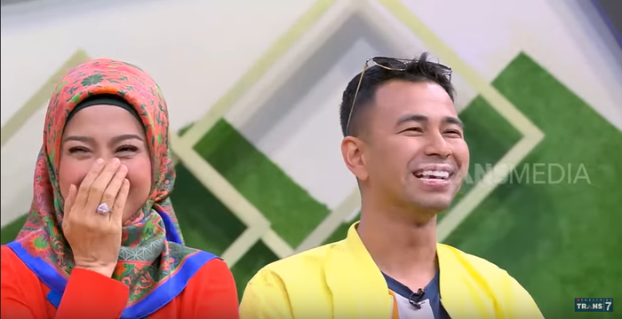 Desy Ratnasari - Raffi Ahmad