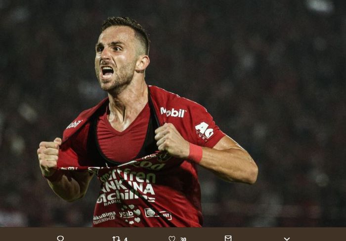 Ilija Spasojevic mencetak gol kemenangan Bali United ke gawang Arema FC dalam partai Liga 1 2019 di Stadion Kapten I Wayan Dipta, Gianyar, 24 Agustus 2019.