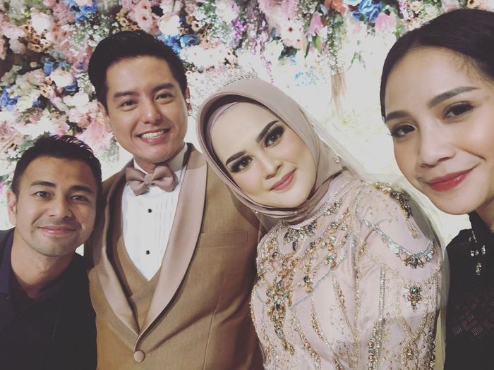 Raffi dan Gigi kompak kenakan baju serba hitam dan tampil glamour