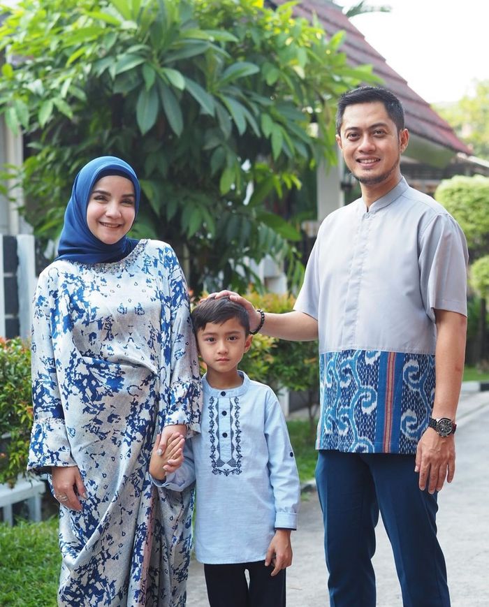 Potret keluarga Ferry Ardiansyah dan Tasya Nur Medina