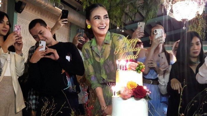 Ulang tahun Luna Maya