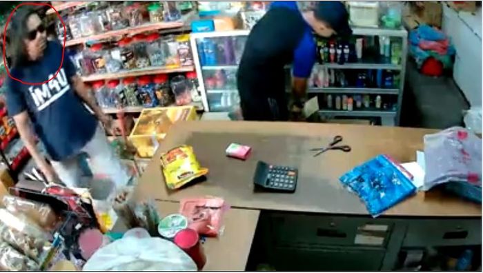 rekaman CCTV aksi pencurian kocak.