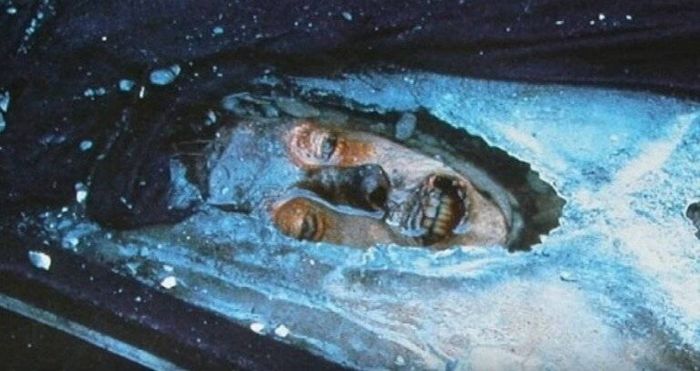 John Torrington, anggota kru di Franklin Expedition, ditemukan terawetkan sempurna di es Kutub Utara