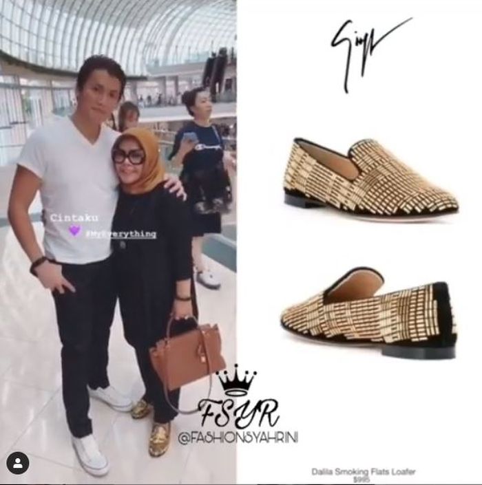 Sepatu mewah yang dipakai Ibunda Syahrini