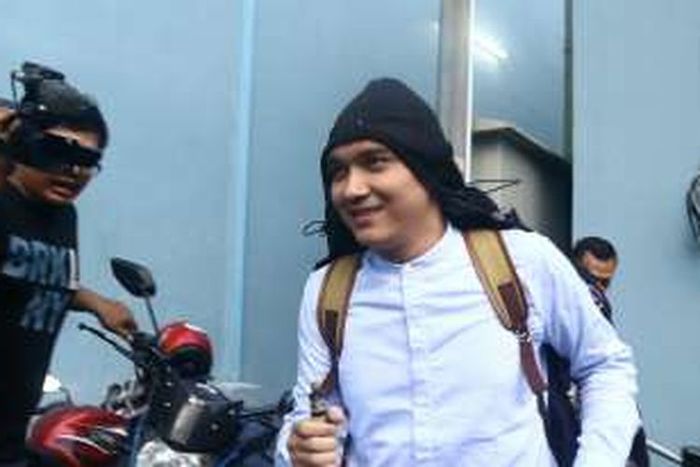 Egi John