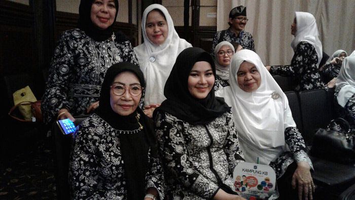 Istri Zumi Zola, Sherrin Tharia pernah aktif dalam kegiatan Jambore PKK