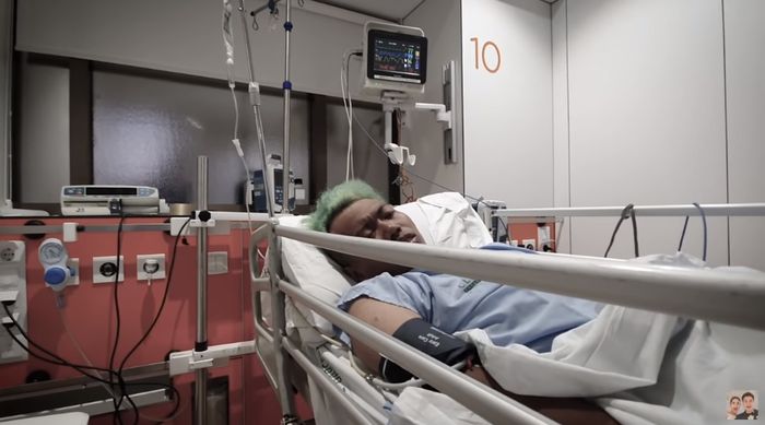 Kondisi Putro, editor Baim Wong yang mengalami sakit usus.