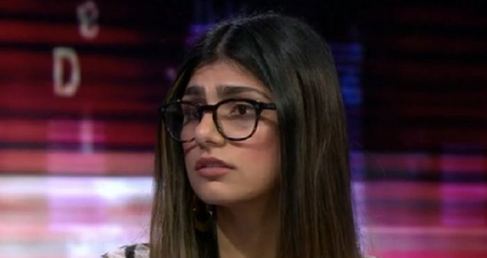 Mia saat diwawancarai di BBC Hardtalk
