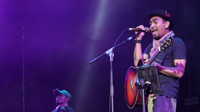 Glenn Fredly menjadi musisi terakhir yang tampil di panggung utama Soundrenaline, di Garuda Wisnu Kencana, Bali, Minggu (8/9/2019).