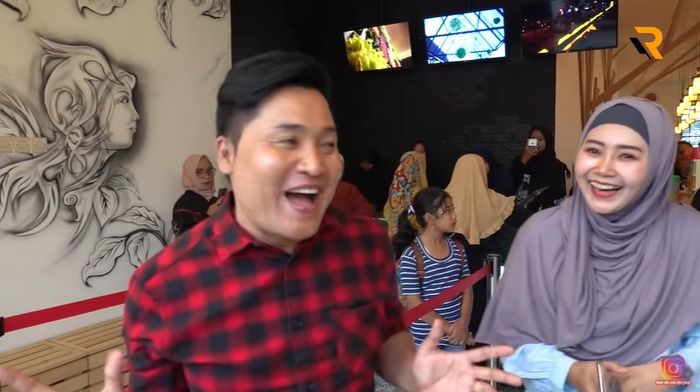 Merry bertemu dengan Bu Dendy