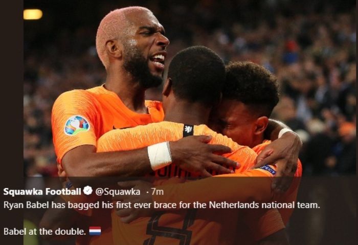 Striker timnas Belanda, Ryan Babel, merayakan gol ke gawnag Estonia dalam Kualifikasi Piala Eropa 2020, Senin (9/9/2019).