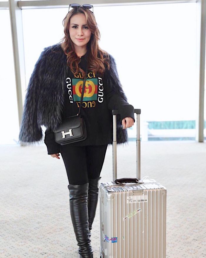 Momo Geisha kenkaan sepaket fashion item branded