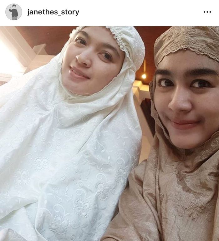 Selvi Ananda dan sang kakak.