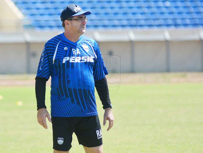 Pelatih Persib Bandung, Robert Rene Alberts