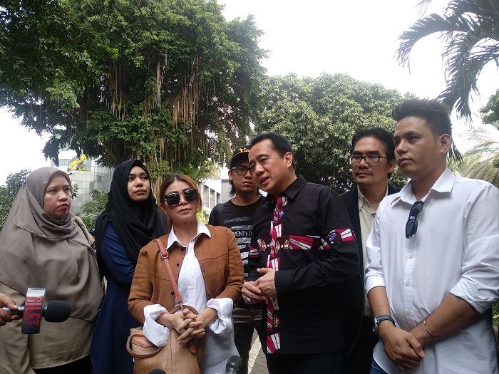 Astrid QQ Production saat dijumpai Grid.ID di Polda Metro Jaya, Jakarta Selatan, Jumat (13/9/2019).