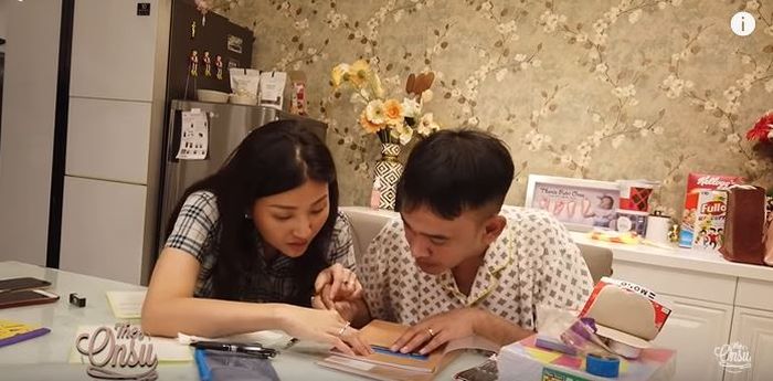 Ruben dan Sarwendah berdebat perkara stiker nama