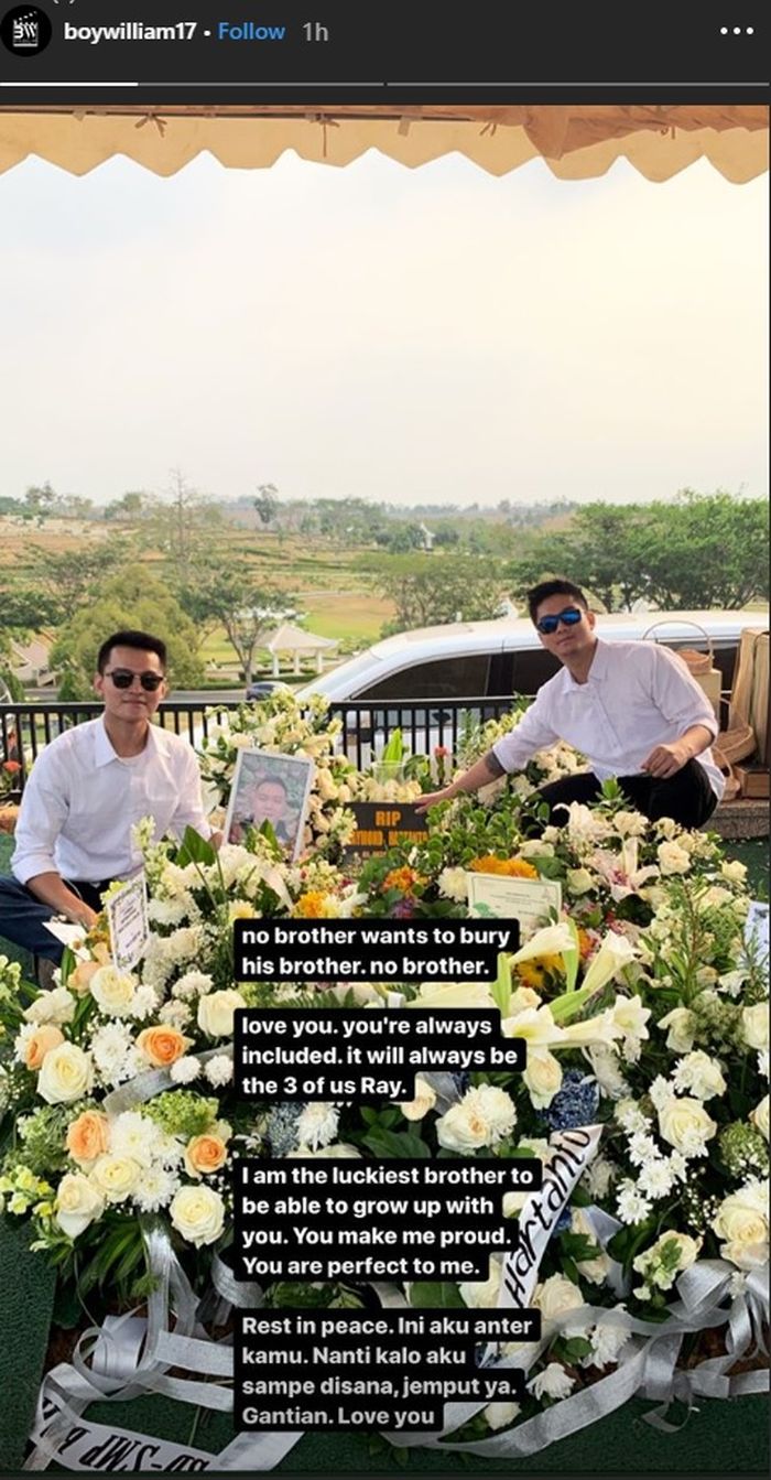 Makam Adik Boy William Dipenuhi Bunga Putih, Sang Kakak: Ini Aku Anter Kamu, Nanti Gantian Jemput ya