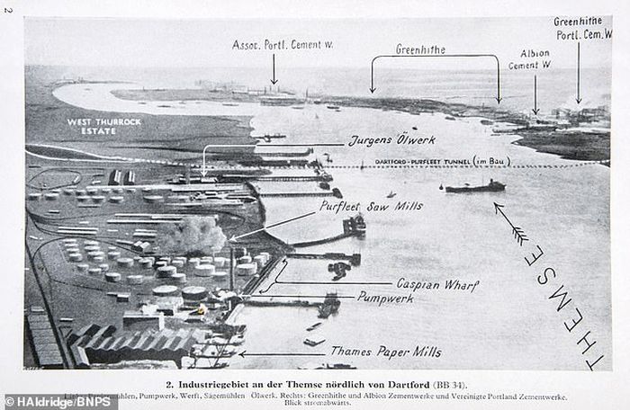 Gambar 2 _ Setiap detail dari rencana ini terlihat sangat diperhitungkan Hitler dengan teliti _