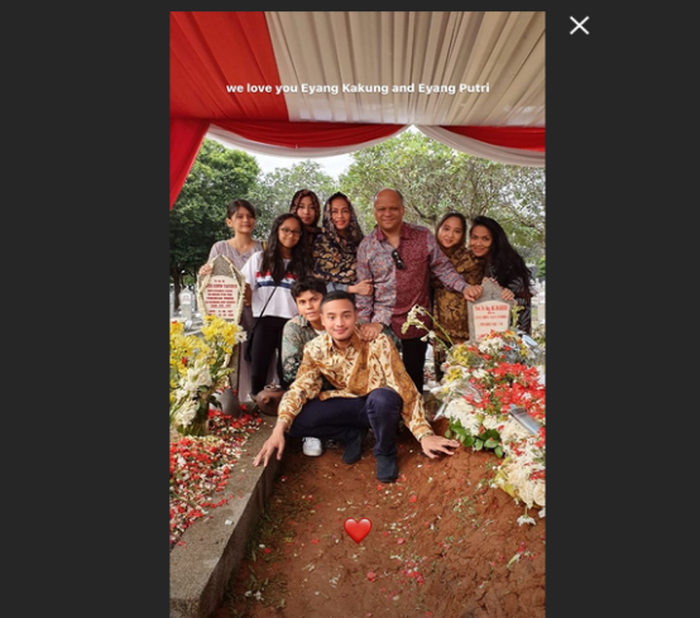 Posting-an Farrah Habibie
