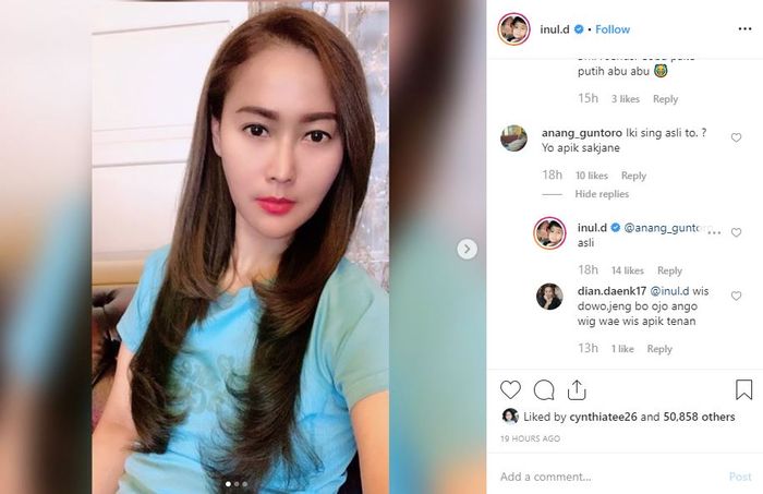 Tampilan rambut asli Inul Daratisata tanpa menggunakan wig yang banjir pujian dari para netizen