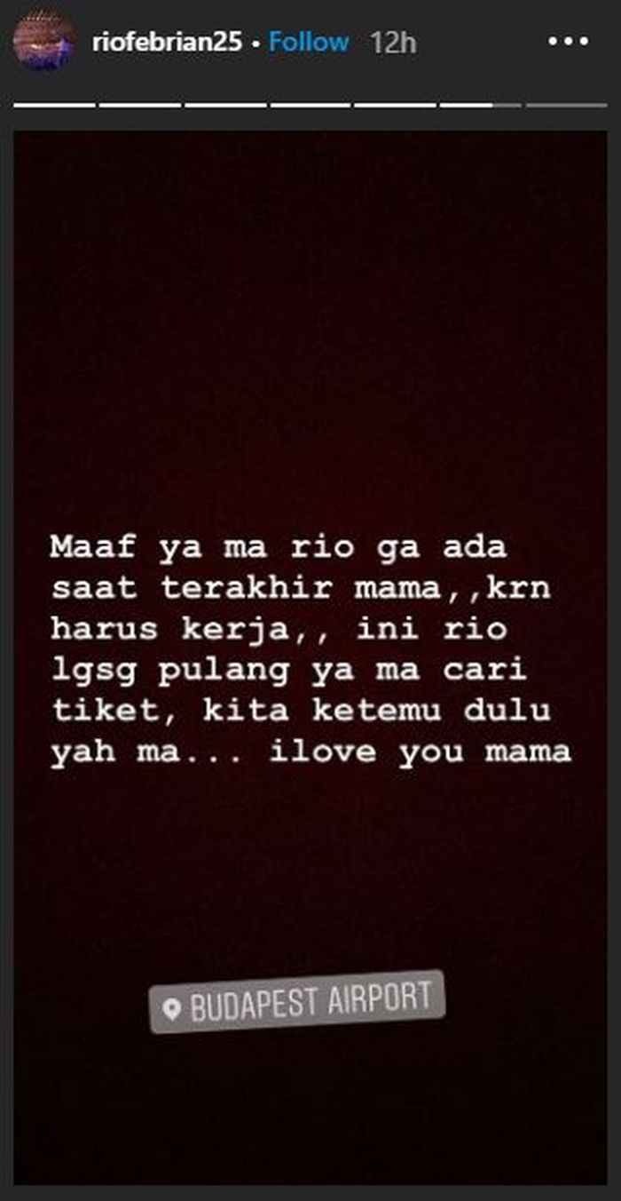 Rio Febrian mengabarkan ibunya meninggal dunia.