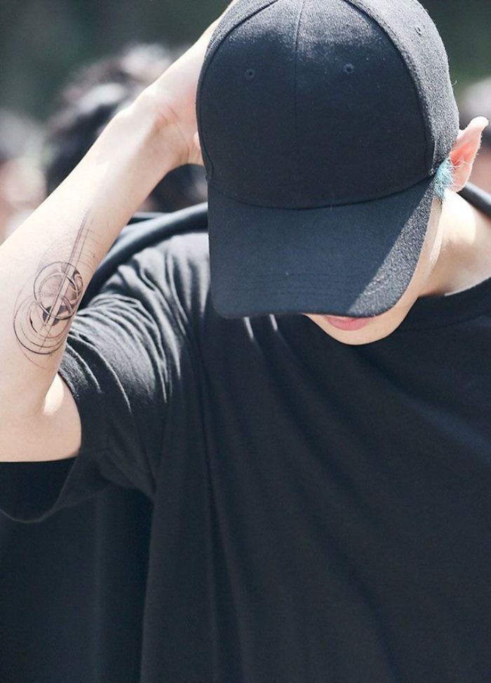  Arti  5 Tato  di Tubuh Chanyeol EXO Ada yang Dibuat 