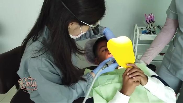 Betrand Peto jalani perawatan gigi