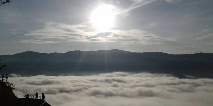 Dipadati Pengunjung Sejak Sebelum Subuh Pemprov Banten Akan Bangun Ini Di Puncak Negeri Di Atas Awan Semua Halaman Fotokita