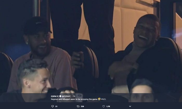 Momen Neymar dan Kylian Mbappe ngakak hebat usai PSG mengalahkan Real Madrid dengan skor 3-0 di Liga Champions 2019-2020.