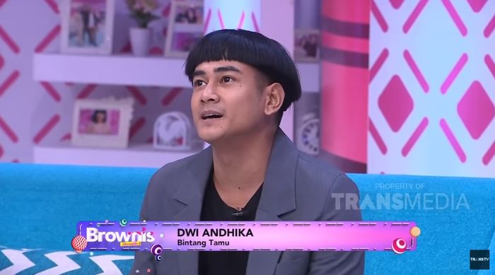 Klarifikasi Dwi Andhika mengenai hubungannya dengan Chika Jessica yang dinilai settingan.