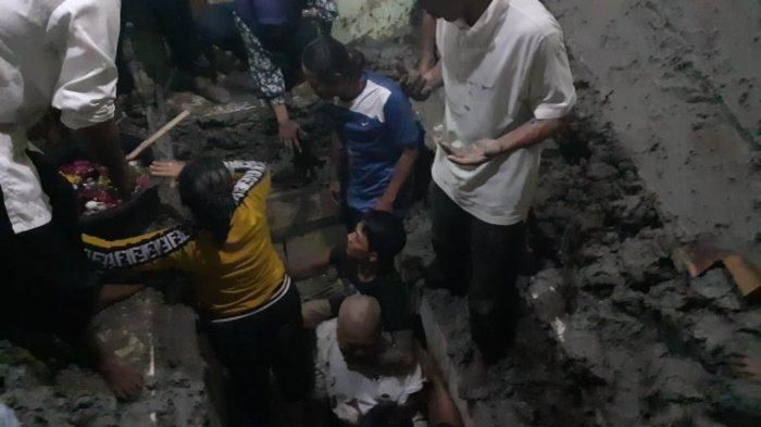 Mbah Pani Juwana Pati Keluar dari Liang Kubur Tapa Pendem