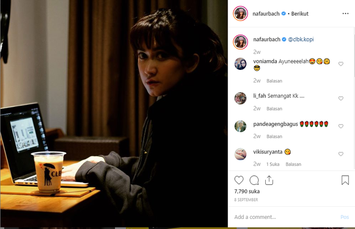 Nafa Urbach saat mempromosikan bisnisnya