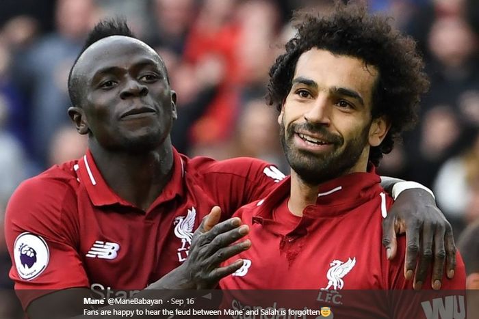Dua penyerang sayap milik Liverpool, Sadio Mane dan Mohamed Salah.
