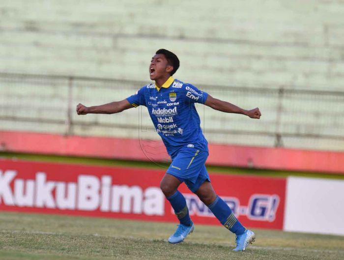 Pemain Persib Bandung, Febri Hariyadi Rayakan Gol ke Gawang Persipura Jayapura dalam laga lanjutan pekan ke20 Liga 1 2019 di Stadion Gelora Delta, Senin (23/9/2019)
