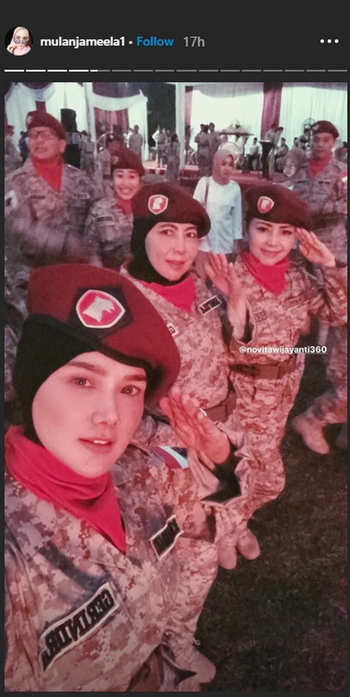 Tampilan Mulan Jameela dengan baju tentara