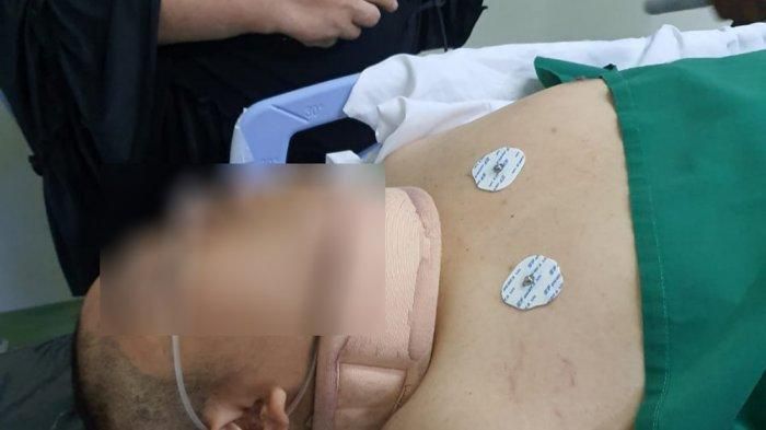Faisal Amir (21) sebelum menjalani operasi di RS Pelni, Palmerah, Jakarta Barat.